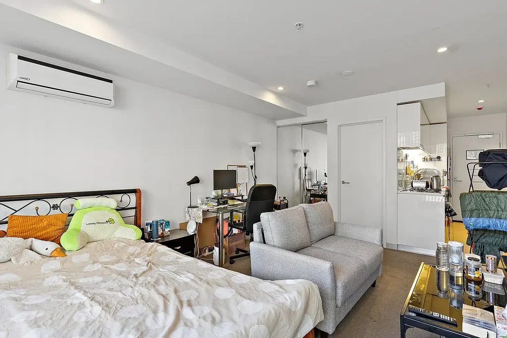 Carlton 1 Bedroom Modern Studio On Edge of CBD