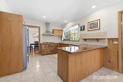 1 Gumtree Close, Wheelers Hill, VIC 3150, 5 slaapkamers, 2 badkamers, House