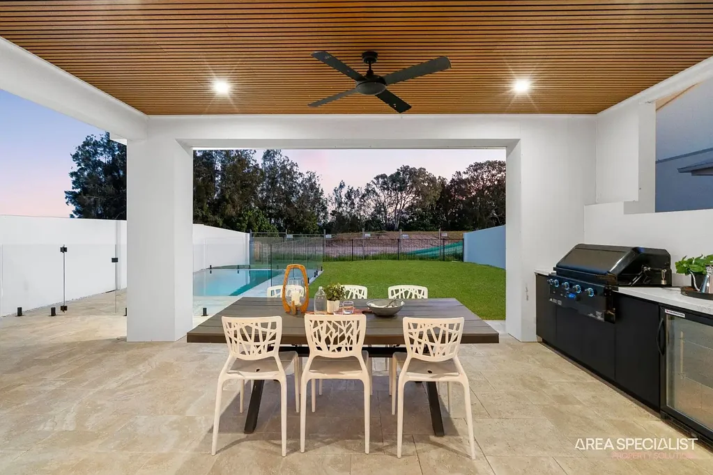 Jacobs Well 4 Bedroom Brand New Luxury Living with Resort-Style Pool & Designer Finishes