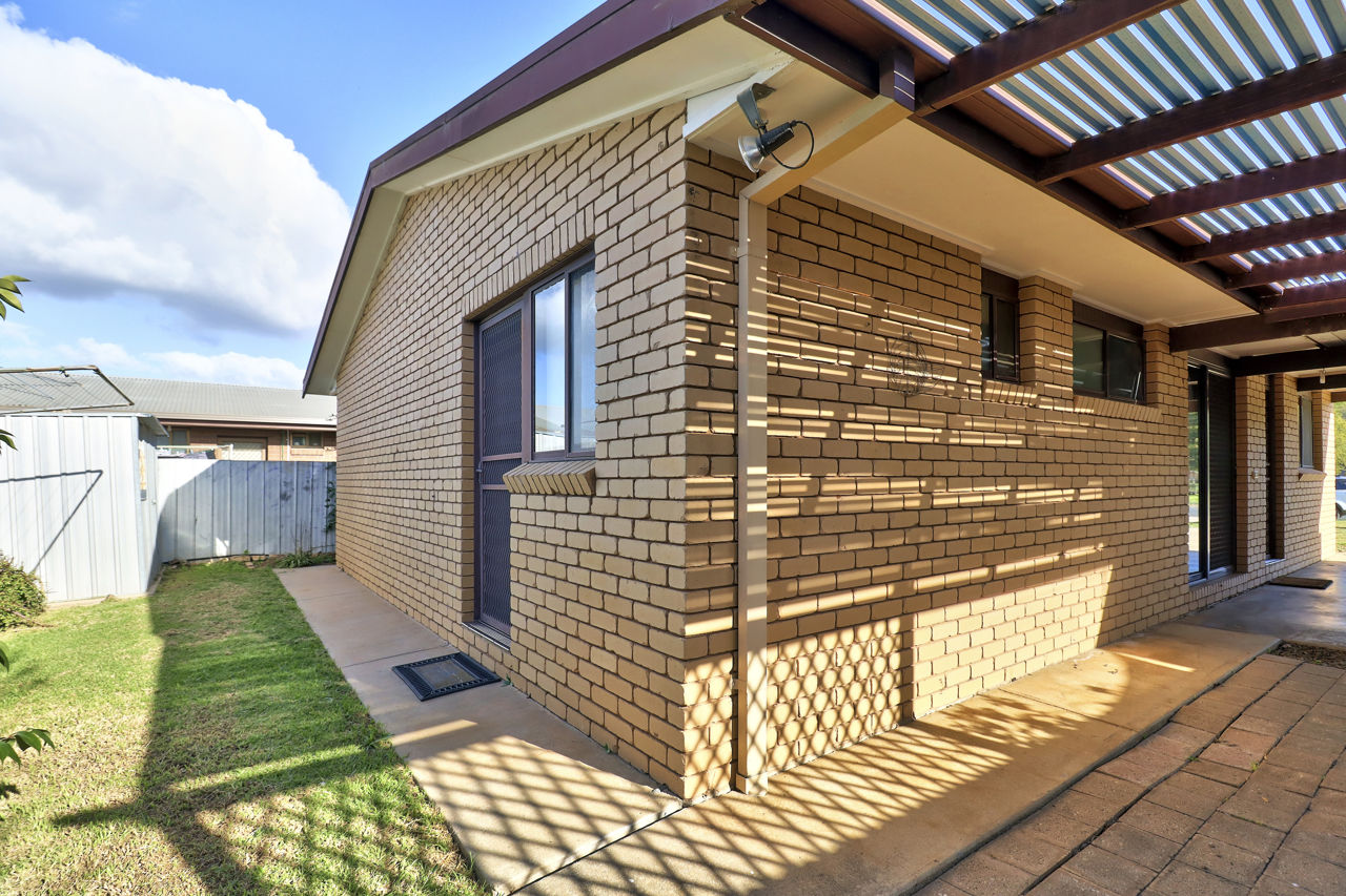 263 VICTORIA ST, DENILIQUIN NSW 2710, 0 rūma, 0 rūma horoi, House