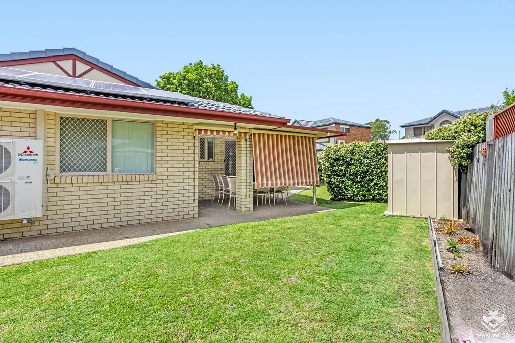 Ferny Grove 3 Slaapkamer Freestanding Villa / House at The Meadows