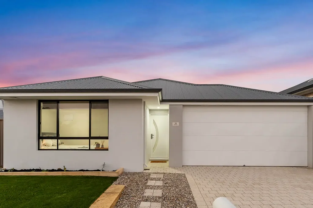 Sinagra 3Phòng ngủ Impressive design, high end finishes  and effortless living