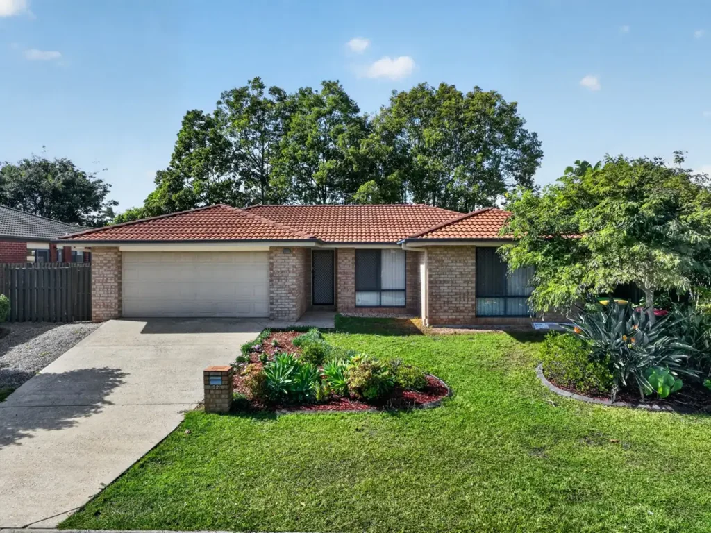 Kallangur 4Zimmer FAMILY GEM - FULLY RENOVATED & MOVE-IN READY...!
