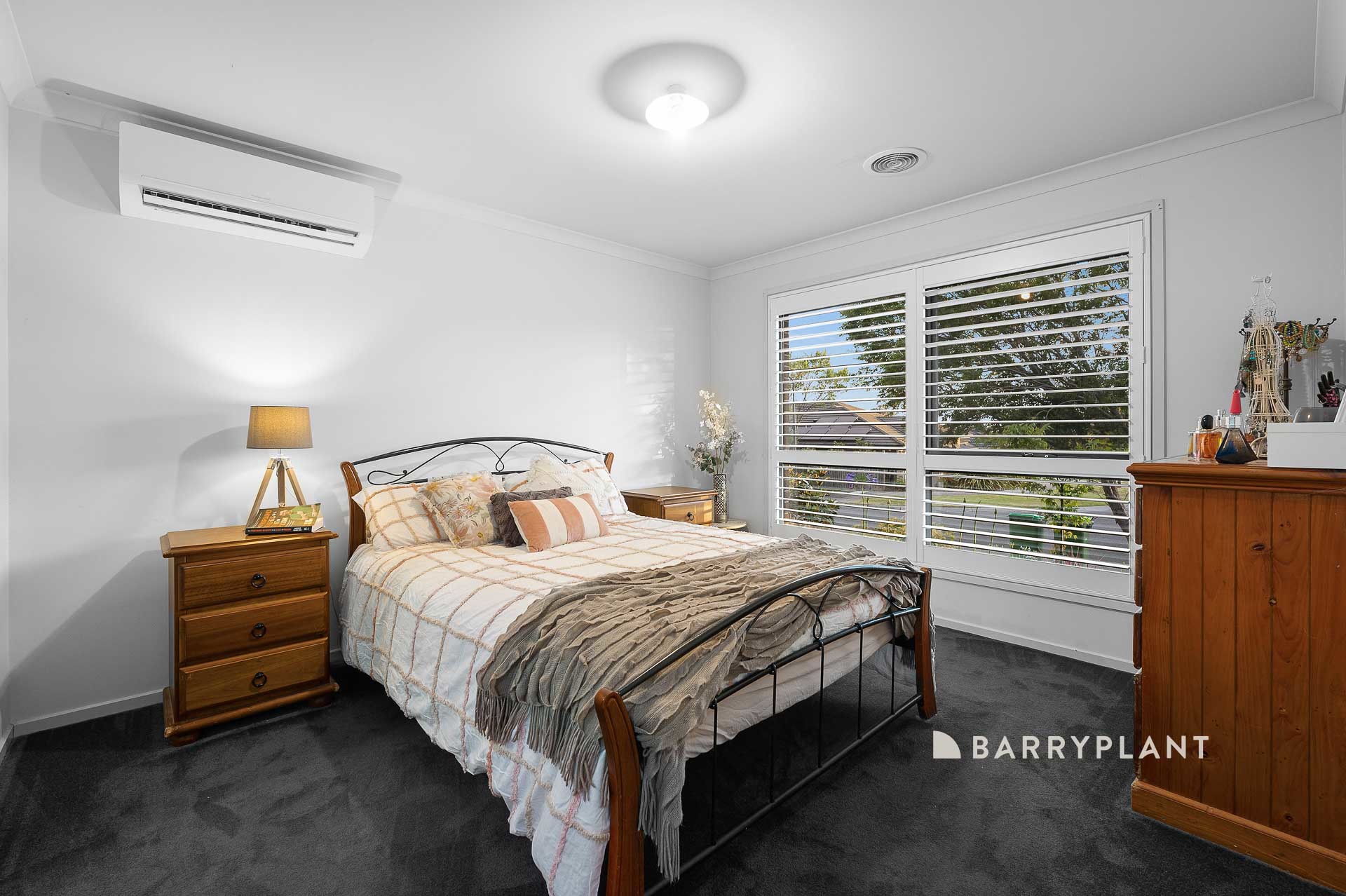 27 CLARENDON ST, PAKENHAM VIC 3810, 0 Kuwarto, 0 Banyo, House