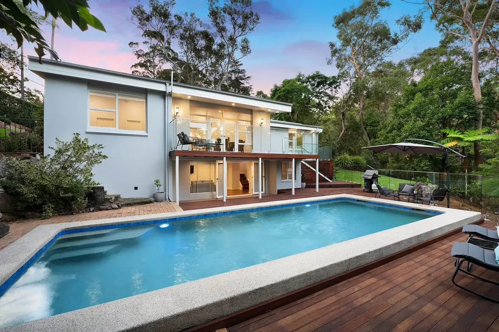 Turramurra 5Moenga Secluded poolside family retreat with a granny flat