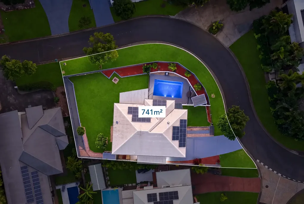 Redland Bay 5બેડરૂમ FIRST CLASS FAMILY LIVING - STANDOUT CORNER BLOCK WITH DOUBLE SIDE ACCESS + POOL!