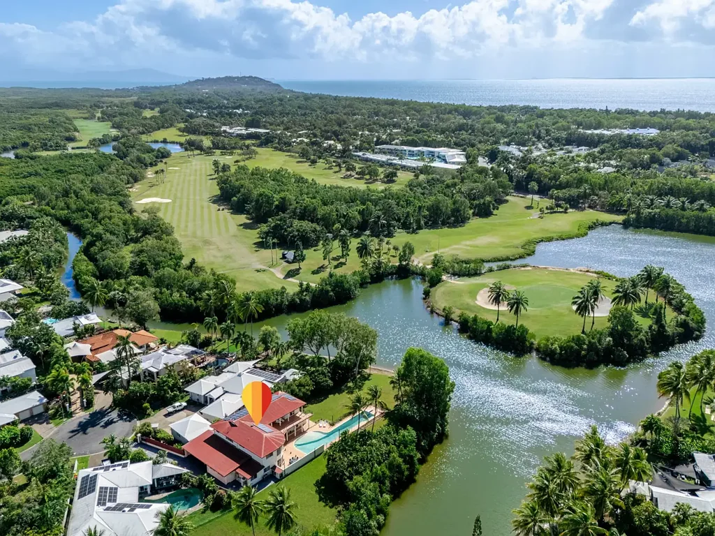 Port Douglas 5房  MAJESTIC LAKEFRONT ESTATE WHERE SIZE, STYLE AND LIFESTYLE CONVERGE