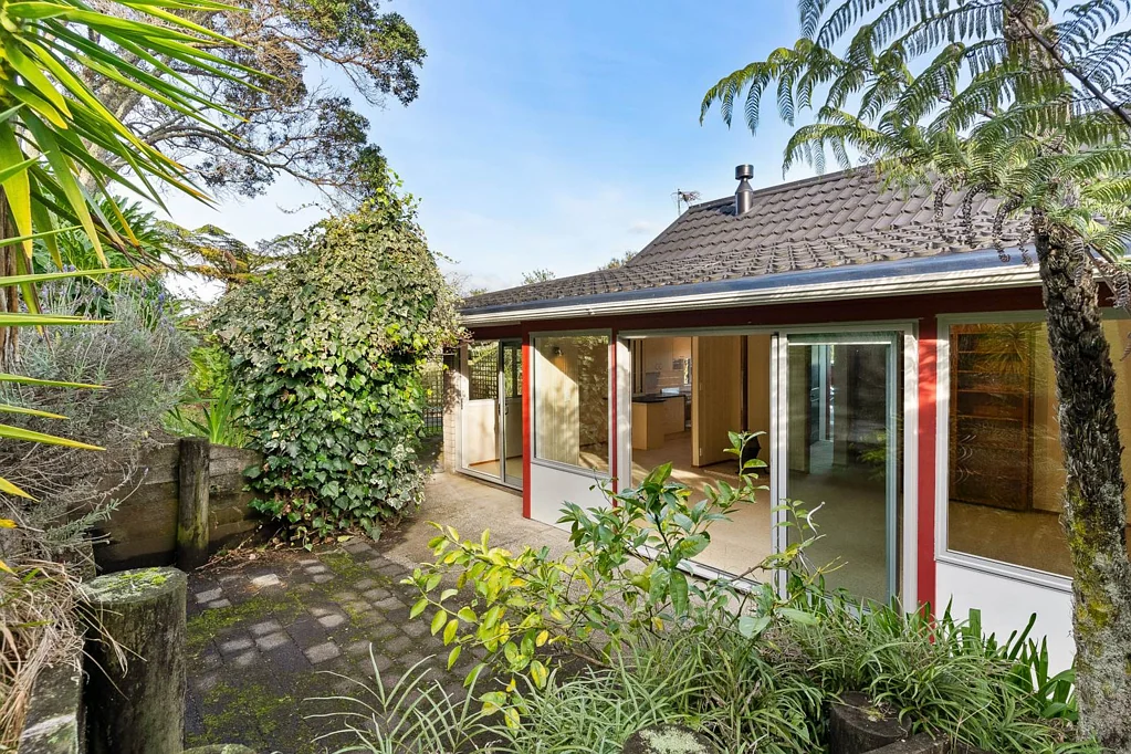 1/104 Sartors Avenue, Browns Bay, North Shore City, Auckland