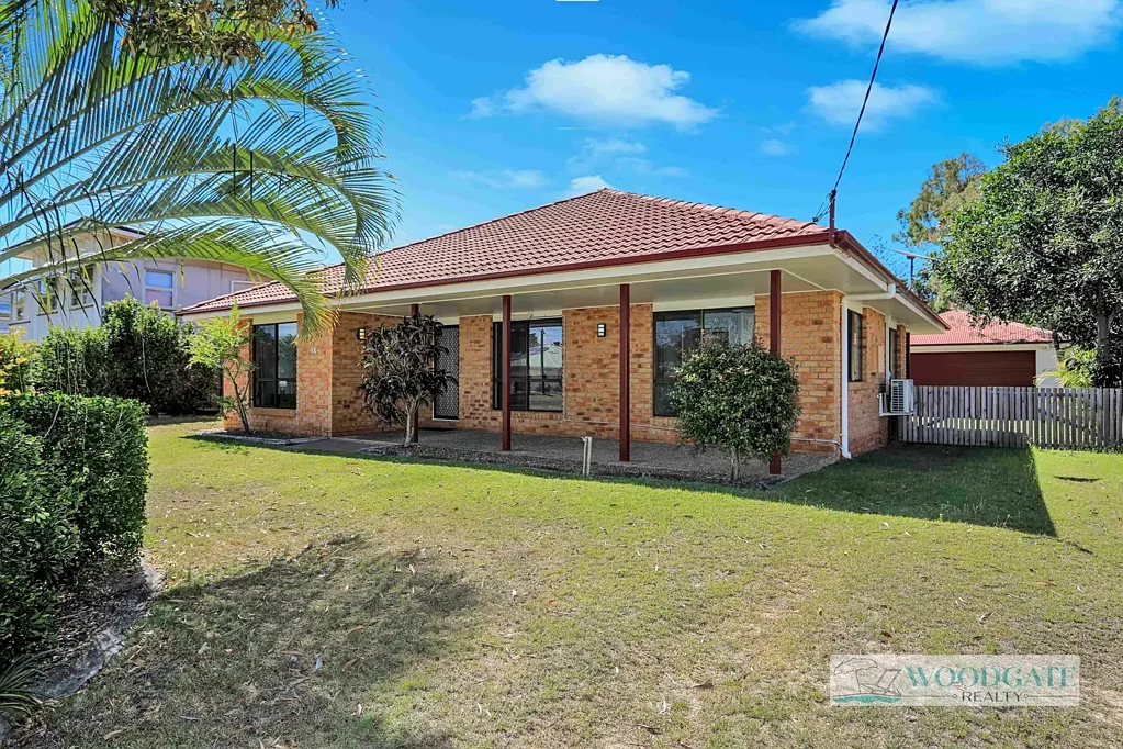 A PERFECT MATCH – SEASIDE LOCATION + Walk to Beach