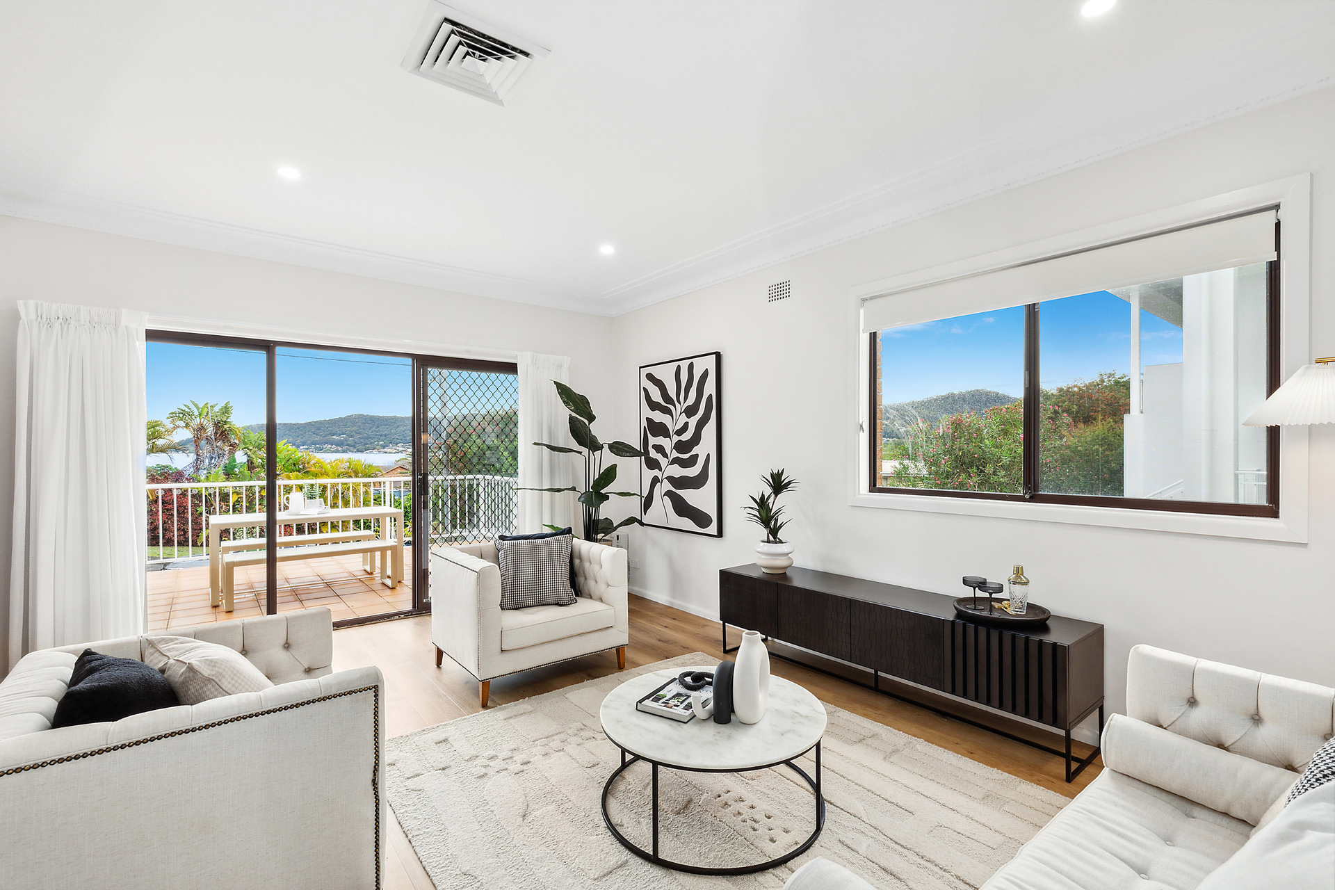 4 GOSFORD ST, POINT CLARE NSW 2250, 0 habitaciones, 0 baños, House