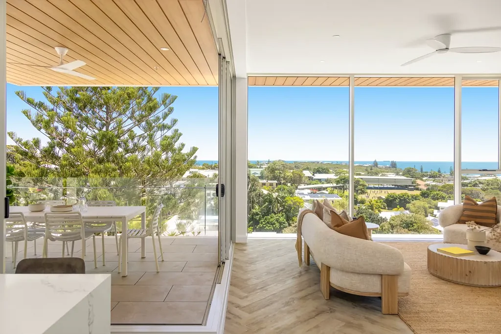 Kings Beach 3 Slaapkamer Top Floor Privacy & Panoramic Coastal Views
