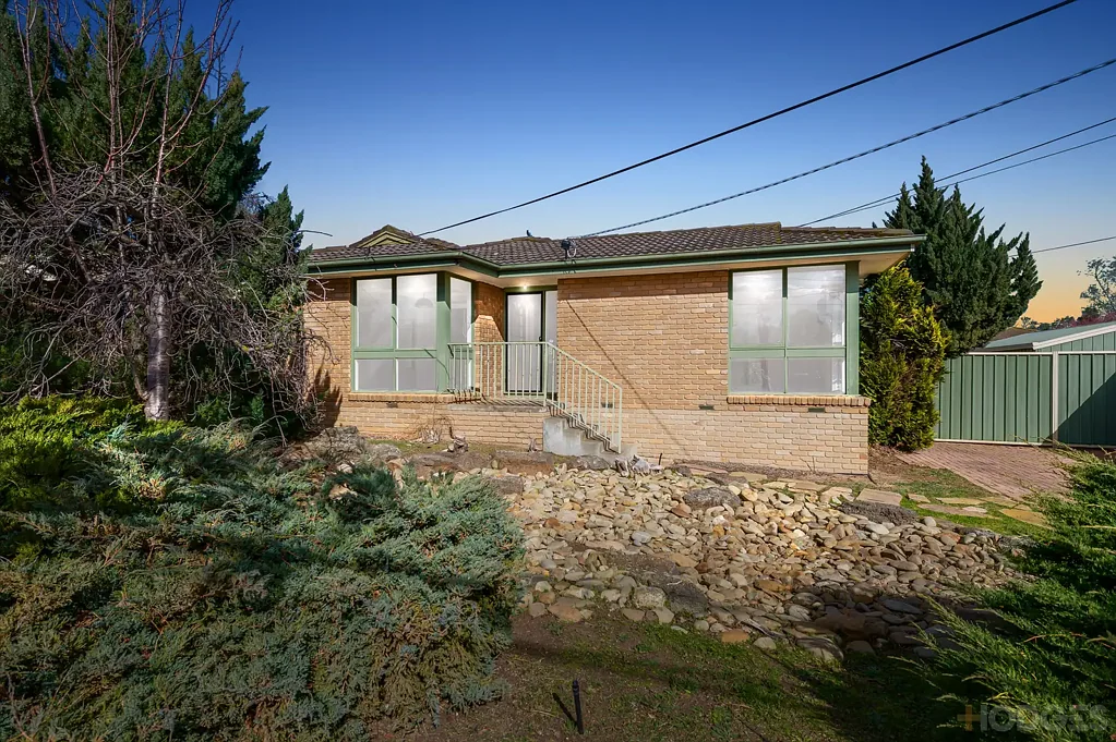 Wyndham Vale 4 Bedroom MODERN FAMILY LIVING IN PRIME WYNDHAM VALE LOCATION