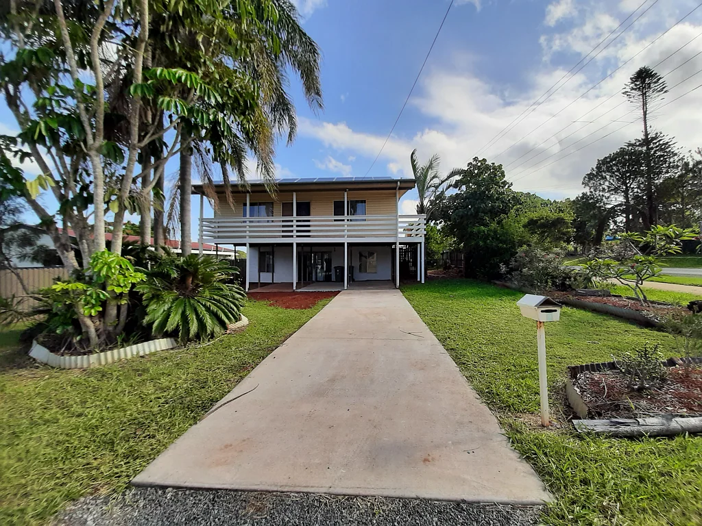 2 Pharlap Street, Russell Island, QLD 4184