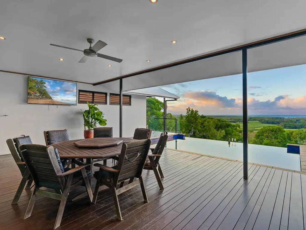 Mowbray 6ห้องนอน PRICE REDUCED TO SELL. MAJESTIC MOWBRAY RESIDENCE & BUSINESS OPPORTUNITY
