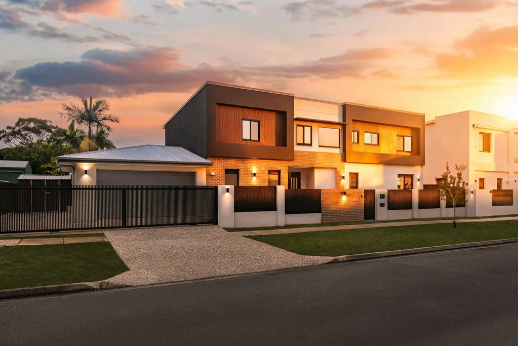 Runcorn 5Zimmer Setting a New Standard in Runcorn: Designer Finishes, Multiple Living Zones, and Dual Ensuites