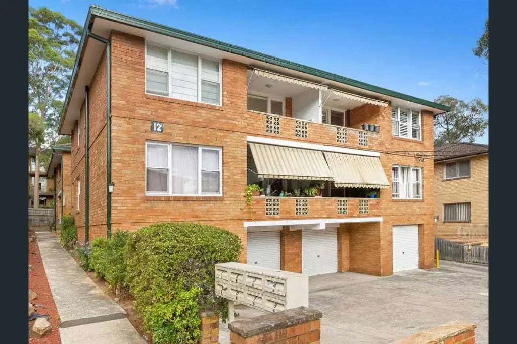 Spacious | Quiet | Beautifully renovated two bedrooms | In the heart of West Ryde
UNFURNISHED! Deposit taken! Inspection Cancelled!!!!!!