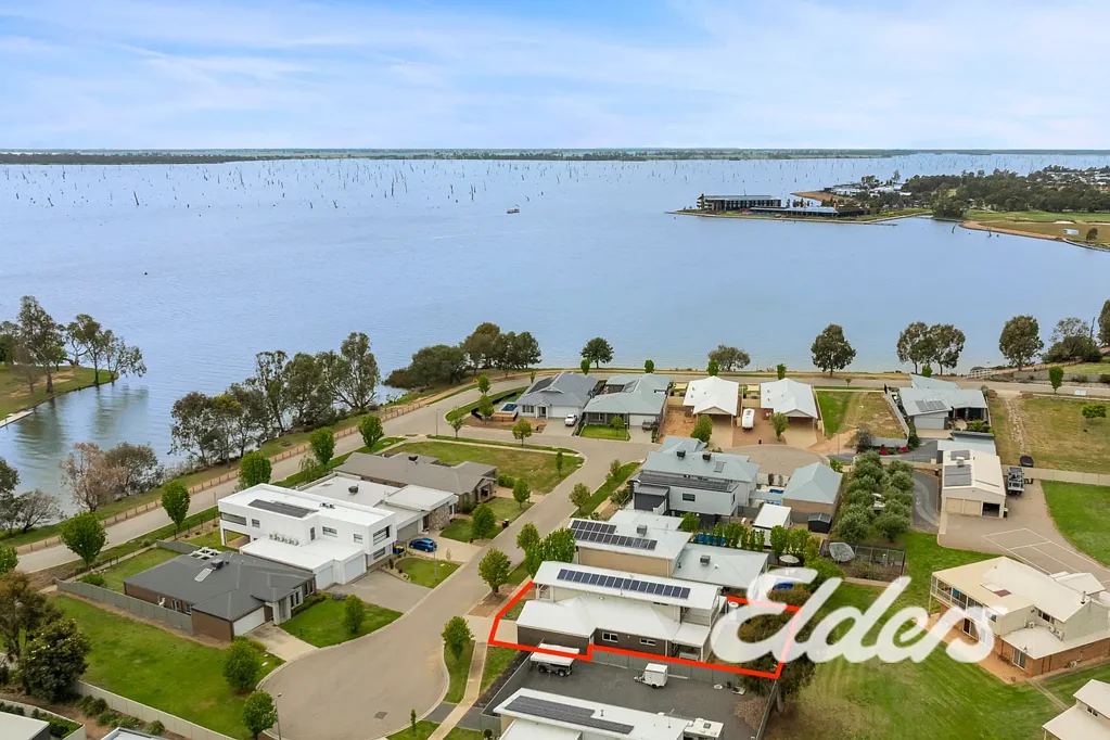 Yarrawonga 5部屋 LARGE FAMILY HOME WITH LAKE VIEWS!