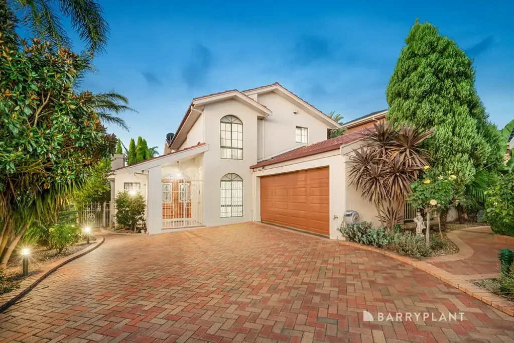 98 Woolnough Drive, Mill Park, VIC 3082
