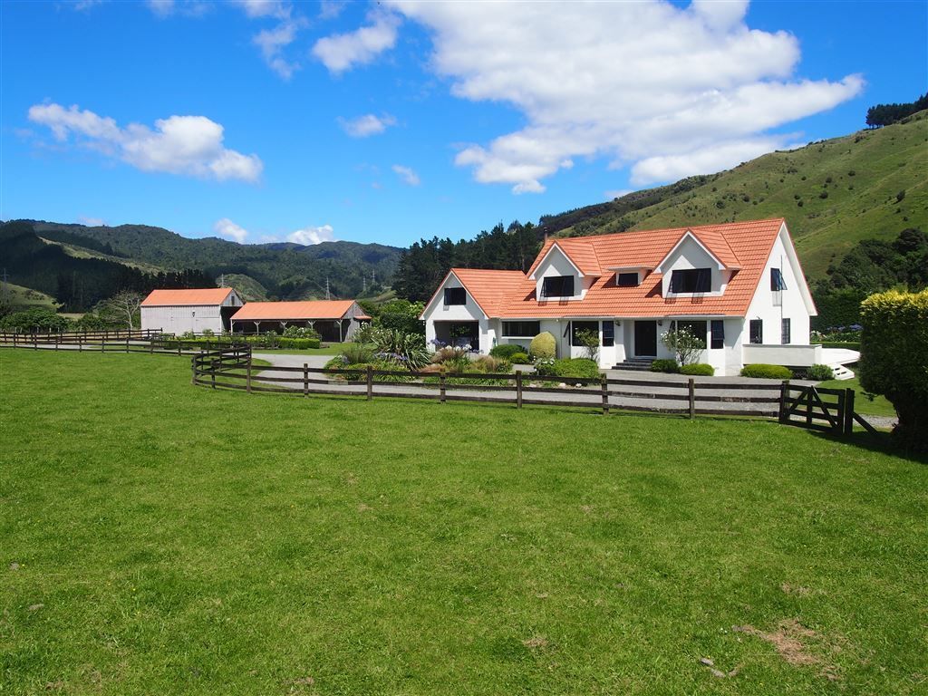 156 Akatarawa Road, Waikanae, Kapiti Coast, 5 રૂમ, 3 બાથરૂમ