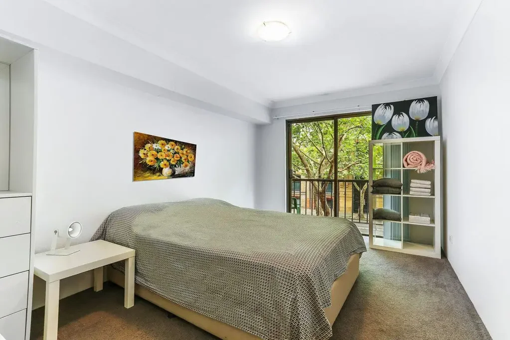 Spacious 3 Bedroom Apartment part Furnished