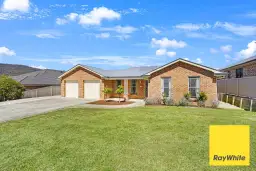 16 STOCKADE CL, South Bowenfels