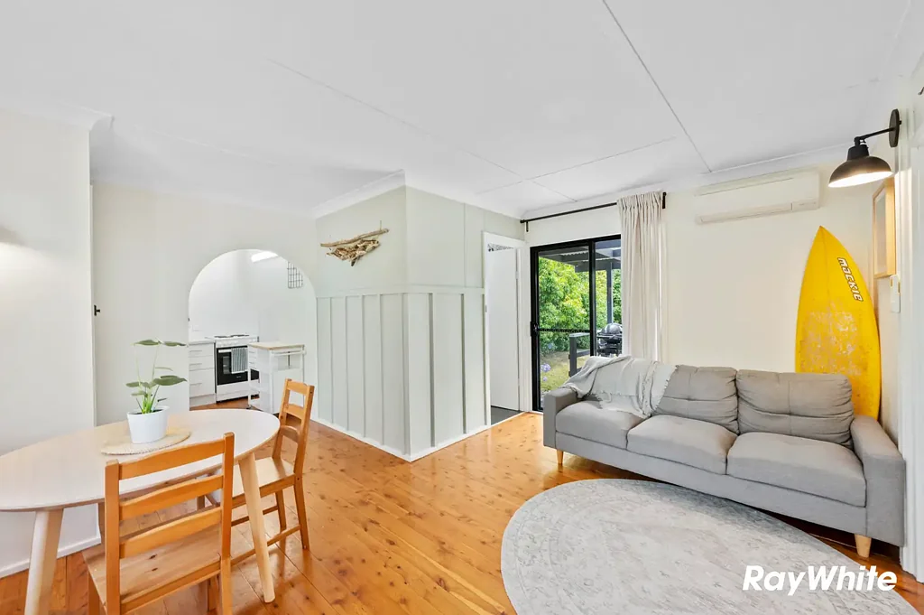 13 Surfside Avenue, Mossy Point, NSW 2537