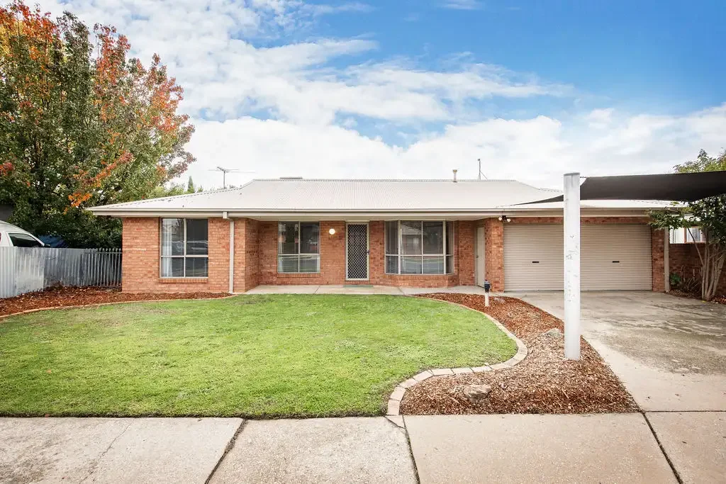 Wodonga 2房  Storage and Convenience