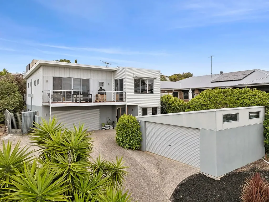 18 Springbank Circuit, Torquay, VIC 3228