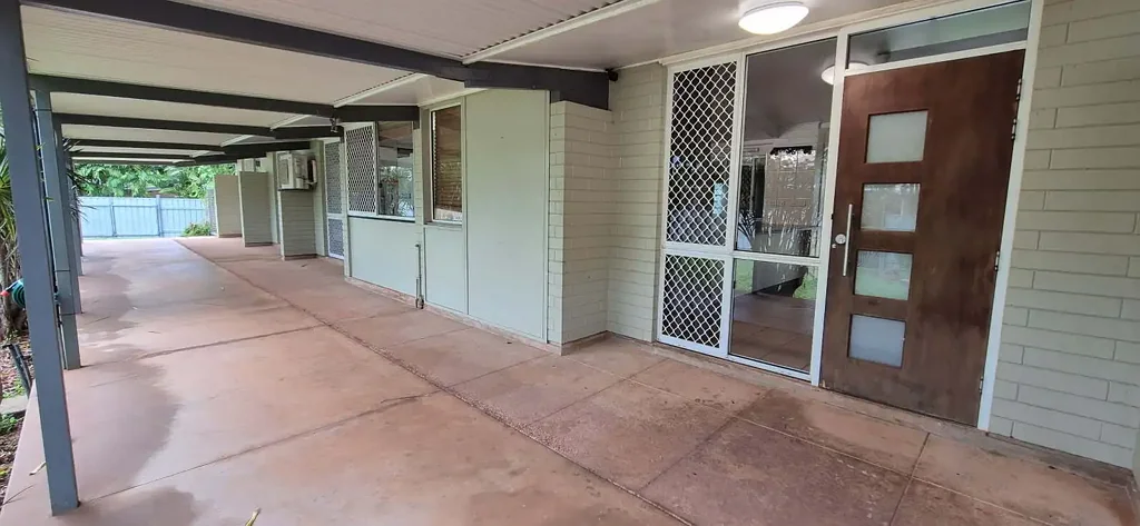 10 Acacia Ct, Rocky Point, QLD 4874