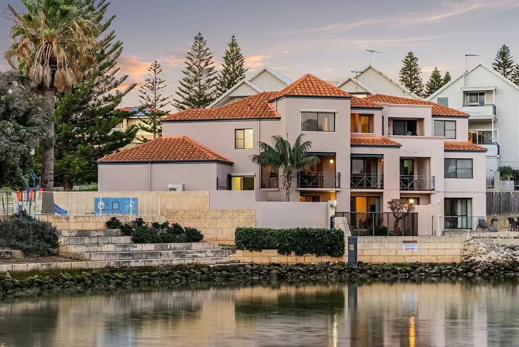 Mindarie 3Zimmer Prestigious Waterfront Living in the Heart of Mindarie Marina!