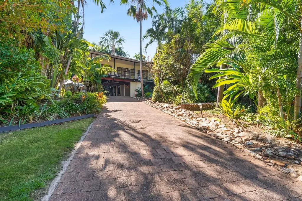 Stuart Park 4Kwarto Spacious Family Entertainer in Prime Stuart Park Location