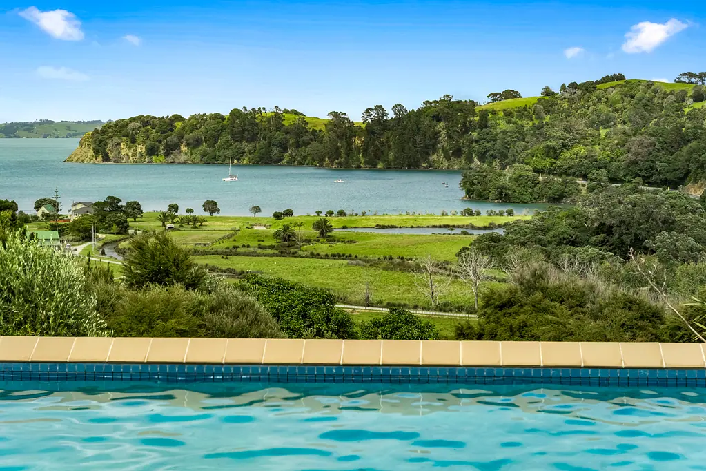 Matakana 4Habitaciones Expansive, Sun-Filled Living in Tawharanui