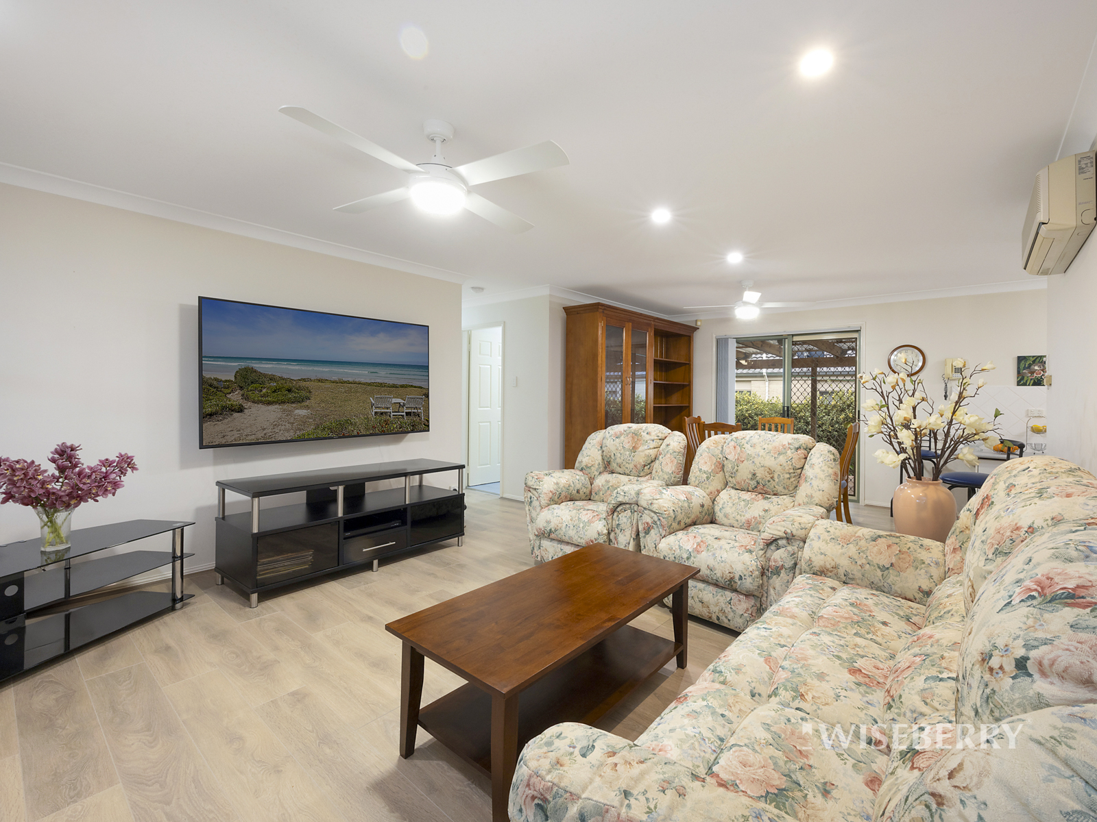 33A CROWE ST, LAKE HAVEN NSW 2263, 0 rūma, 0 rūma horoi, House