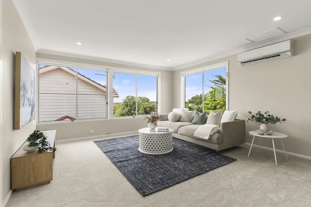 Oyster Bay 5 Slaapkamer Stylish Family Living in Prime Position