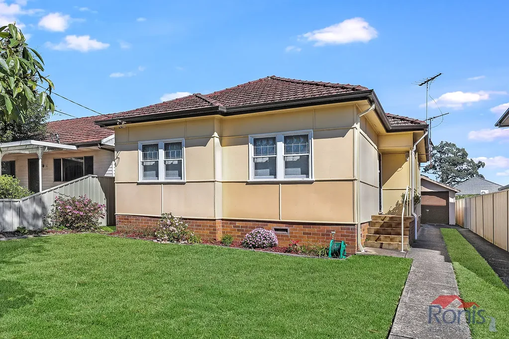 14 Mcmahon Road, Yagoona, NSW 2199
