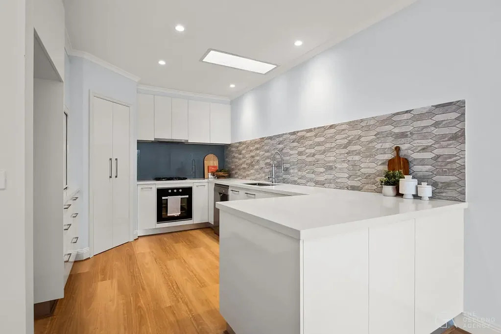 Geelong West 3chambre Refined Living with Spacious Elegance and Premium Finishes