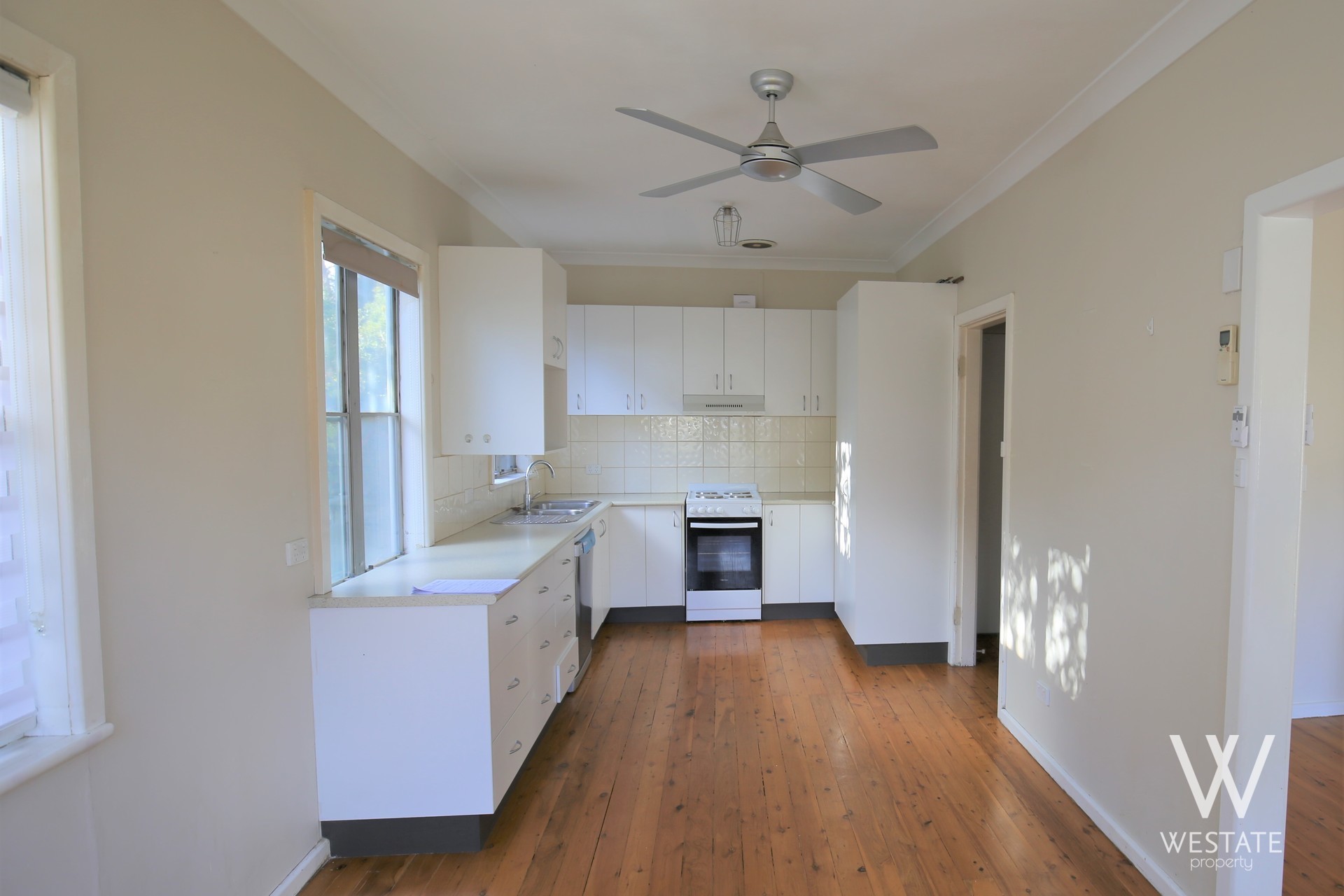 357 DURHAM ST, WEST BATHURST NSW 2795, 0房, 0浴, House