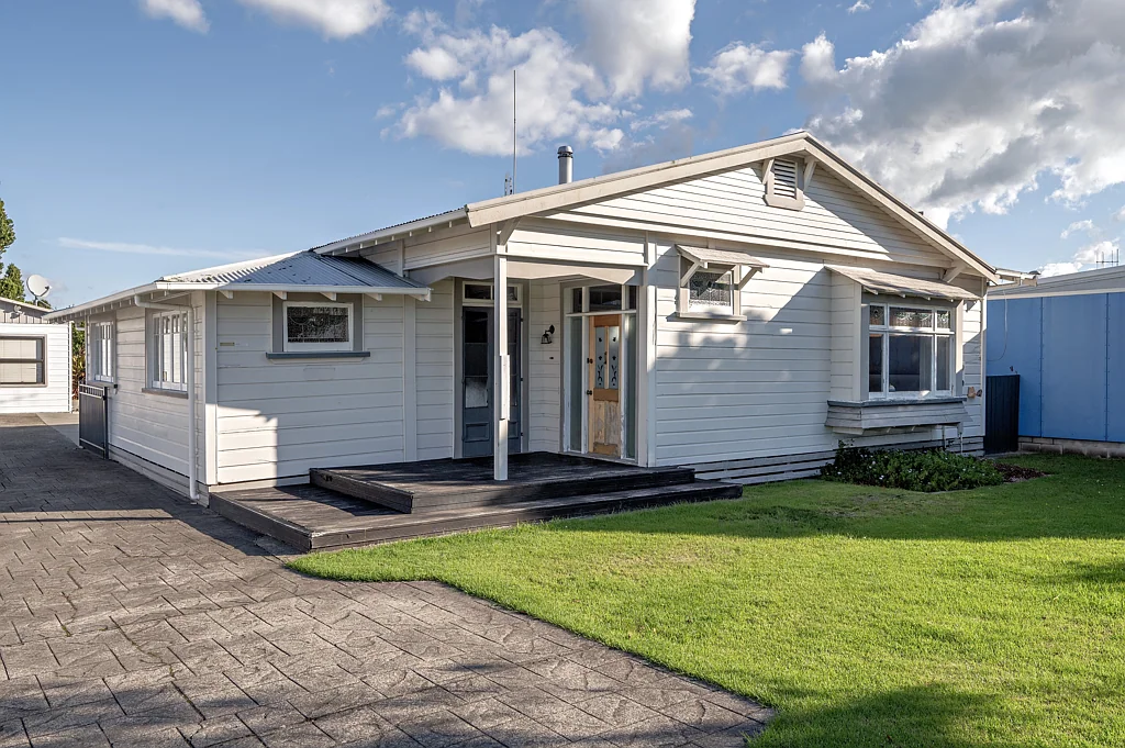Whakatane Prime position. make your move now!