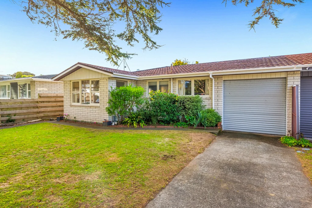 52B Tui Road West, Raumati Beach, Kapiti Coast, Wellington