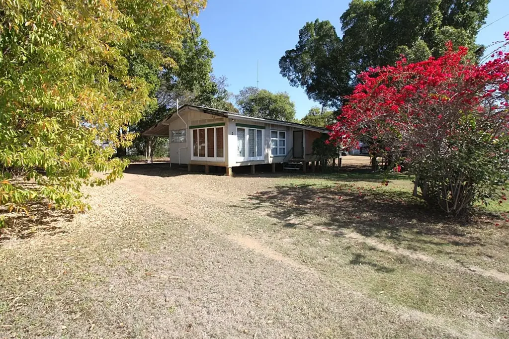 Richmond Hill 3침실 TIMBER HOME - HUGE POTENTIAL ON 2023m2