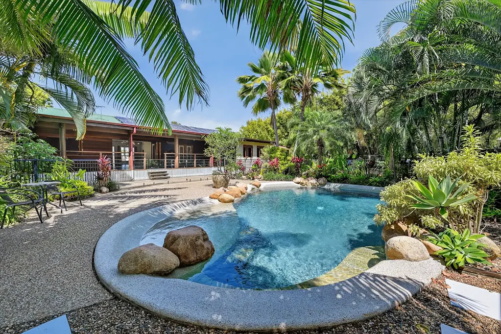 Mount Low 5房  Country Charm Meets Coastal Ease