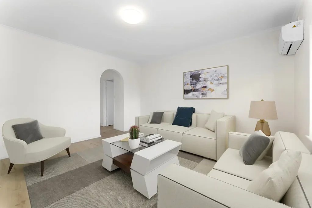 Evandale 3 Bedroom 3-Bedroom Unit with Treetop Views