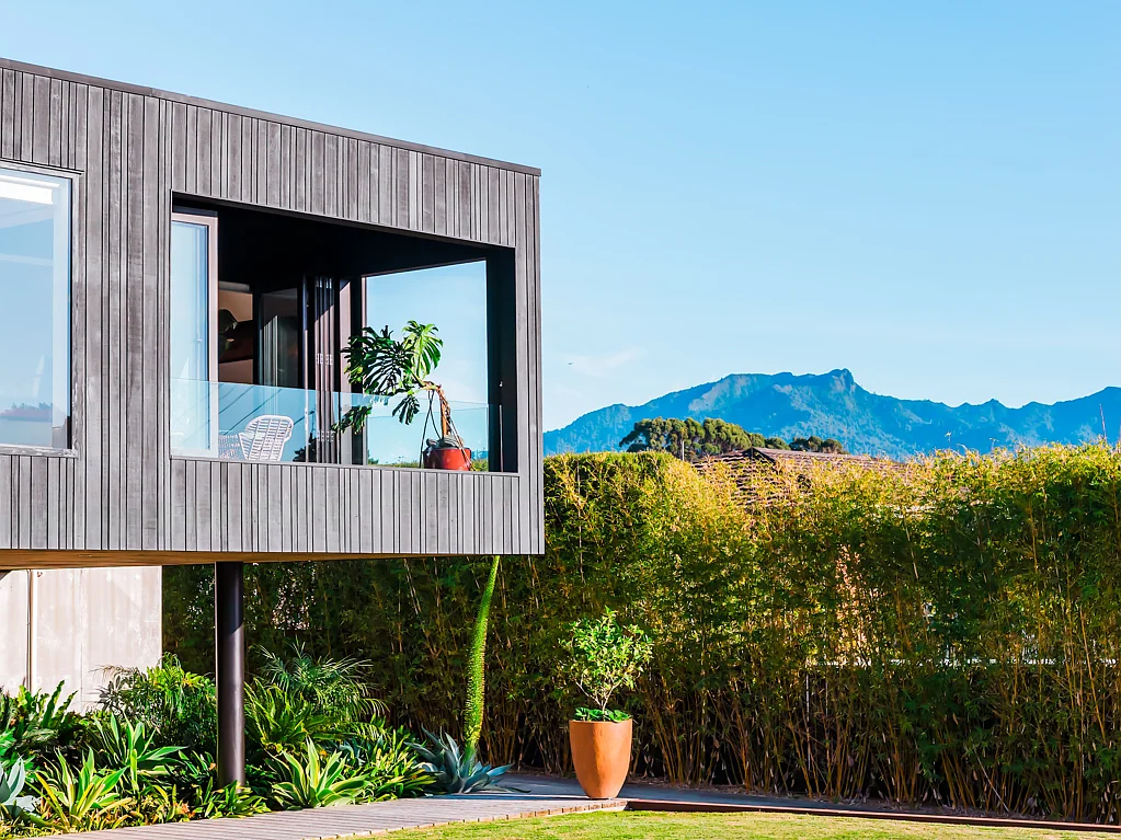 Raglan 4 Bedroom Award-Winning Architectural Excellence