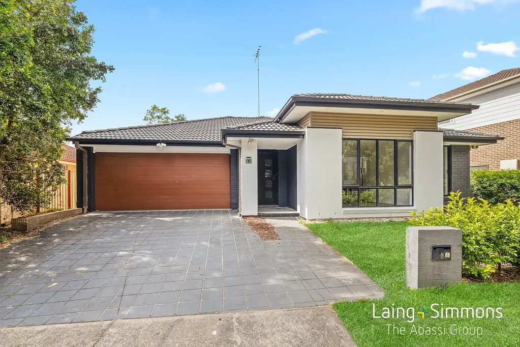 8 Scott Street, Ropes Crossing, NSW 2760