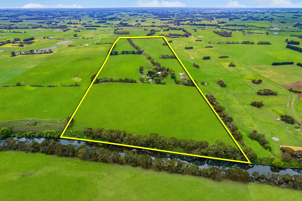 Allansford  Sensational Hopkins River Grazing Property