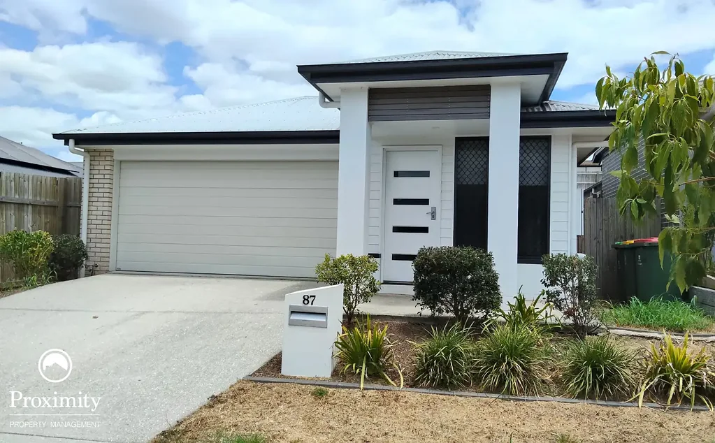 Peaceful Family Living in the Heart of Ripley