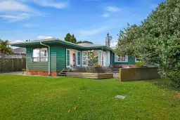 35 Yeovil Road, Te Atatu Peninsula