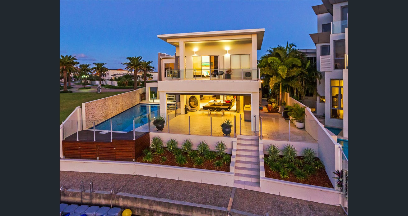 66 THE SOVEREIGN MILE, PARADISE POINT QLD 4216, 0 Bedrooms, 0 Bathrooms, House