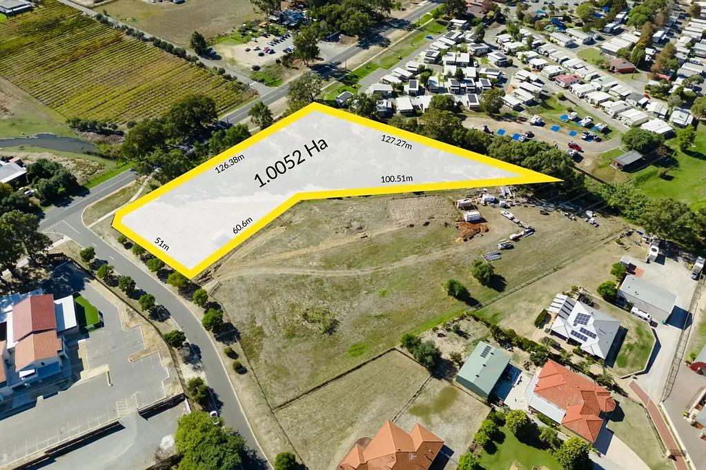1 Smallbrook Retreat, Caversham, WA 6055