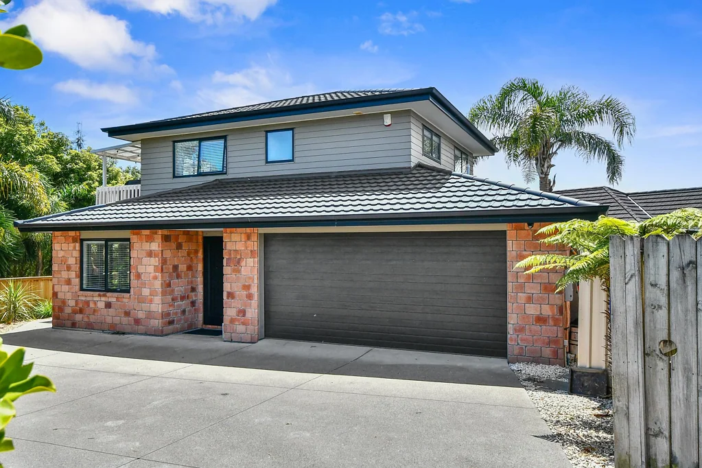 11a Logan Place, Waiuku, Franklin, Auckland